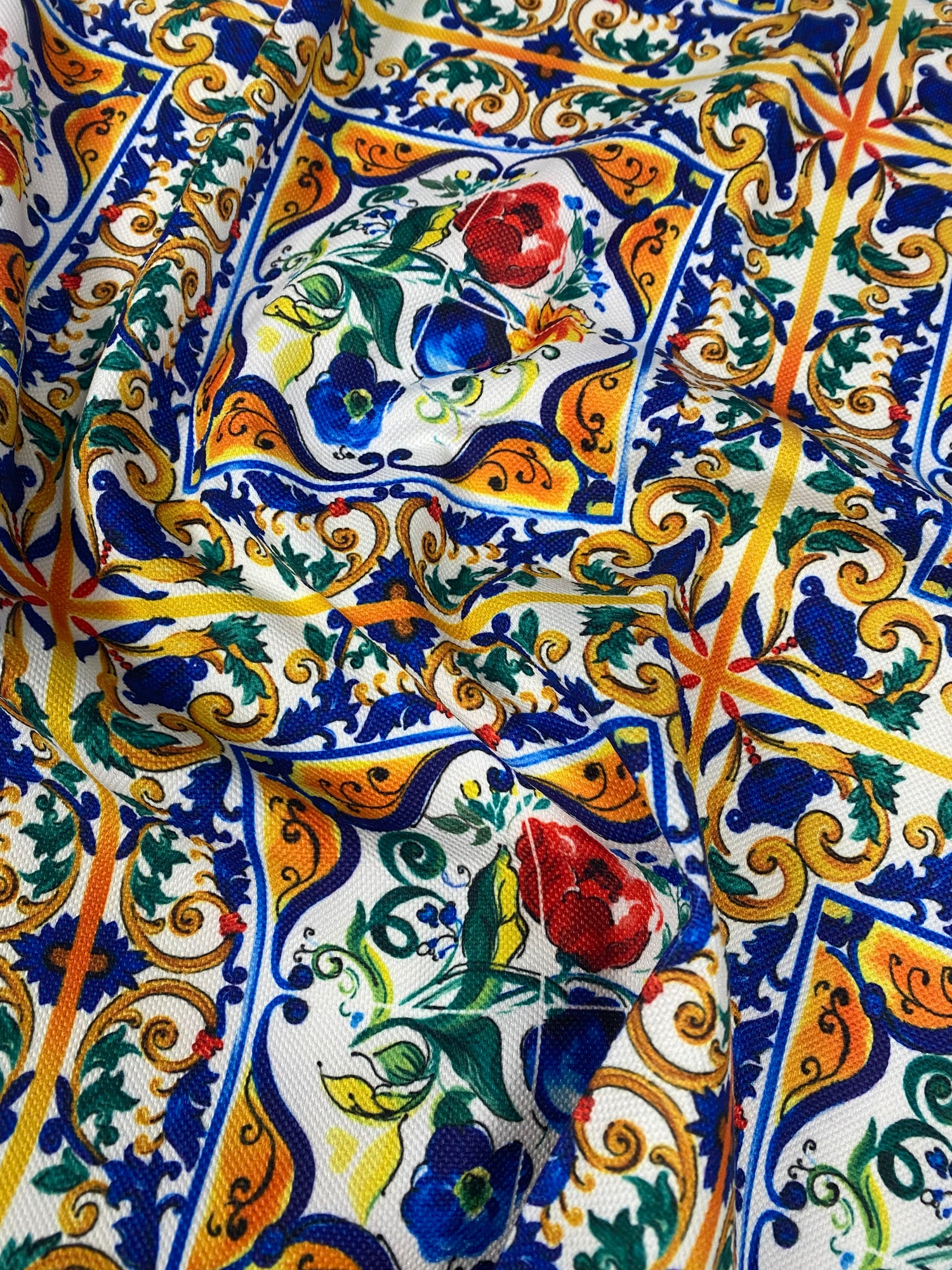 Ceramic Design Upholstery Fabric for Stylish Home Décor